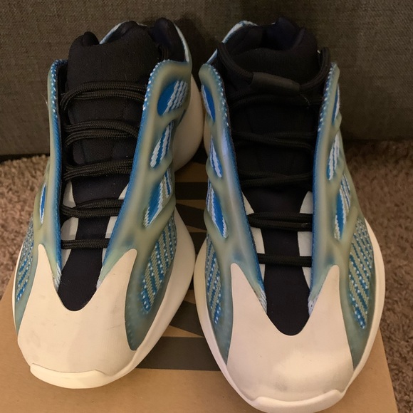 Yeezy by adidas size 6 - Picture 4 of 6